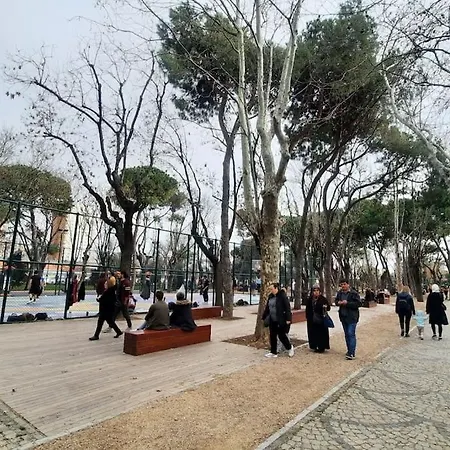Peaceful In Kadikoy İstanbul